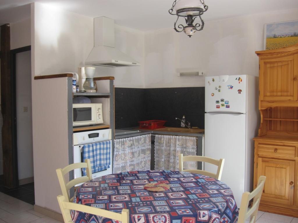 Villa Les Genêts Valderois à Valderies Extérieur photo